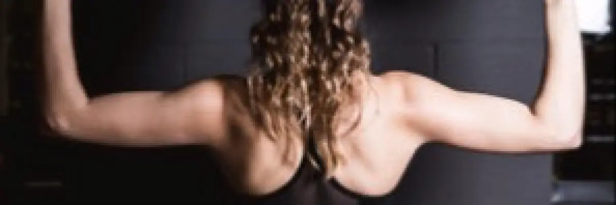 Lara Caron photo 2